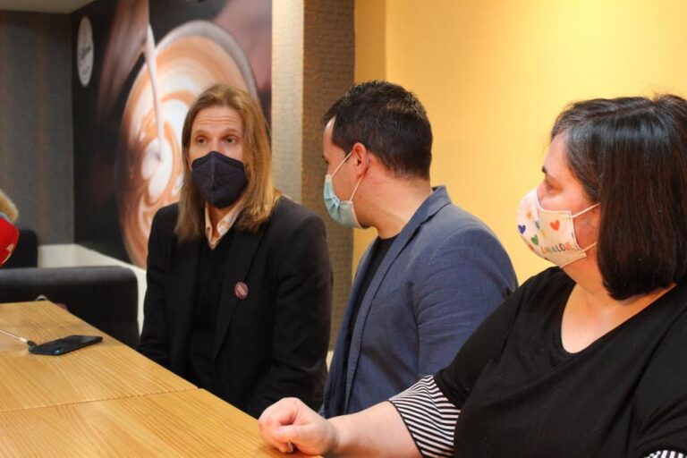 Unidas-Podemos carga contra el alcalde de Medina del Campo calificando sus declaraciones de «xenofobia y aporofobia’