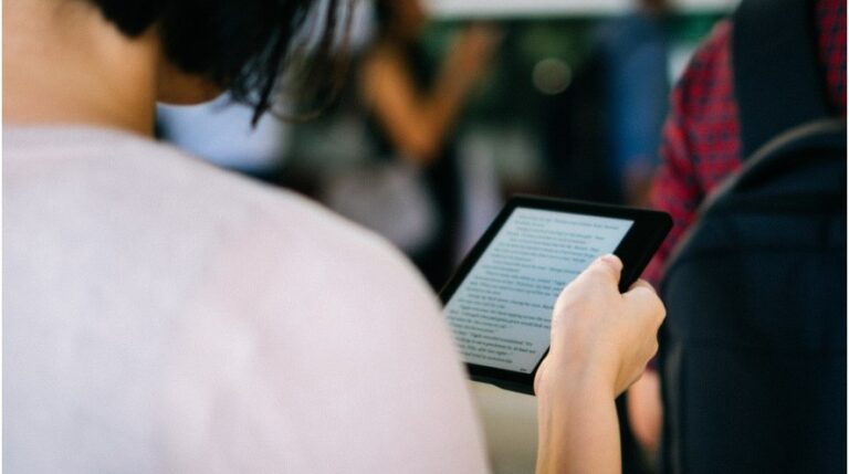 La Consejería de Educación destina 120.000 euros a transformar las bibliotecas de 31 centros docentes de la Comunidad