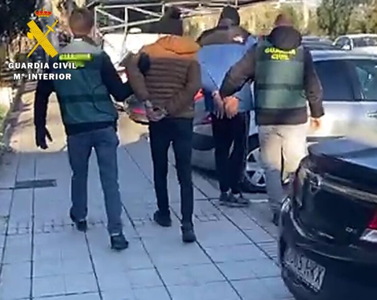 La Guardia Civil imputa nueve delitos de robo con fuerza en las cosas a cuatro personas detenidas por pertenencia a organización criminal