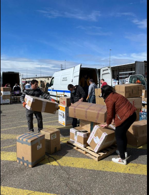 Medina del Campo envía el primer cargamento con ayuda humanitaria para el pueblo de Ucrania