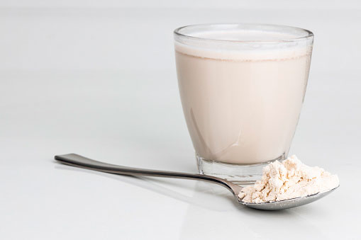 5 cosas que deberías saber de la proteína de suero de leche