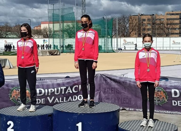 El C.A. Castillo de la Mota obtiene 11 metales en la primera jornada de atletismo al aire libre