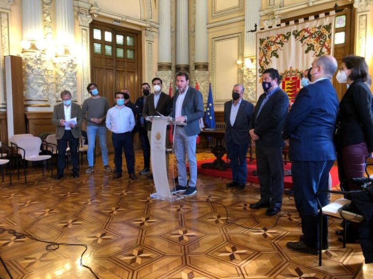 Alcaldes y representantes institucionales reivindican el corredor Medina del Campo-Valladolid-Palencia