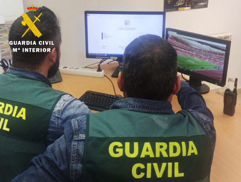 Investigada la expareja de una persona por publicar en Facebook datos personales y una fotografía de alto contenido sexual