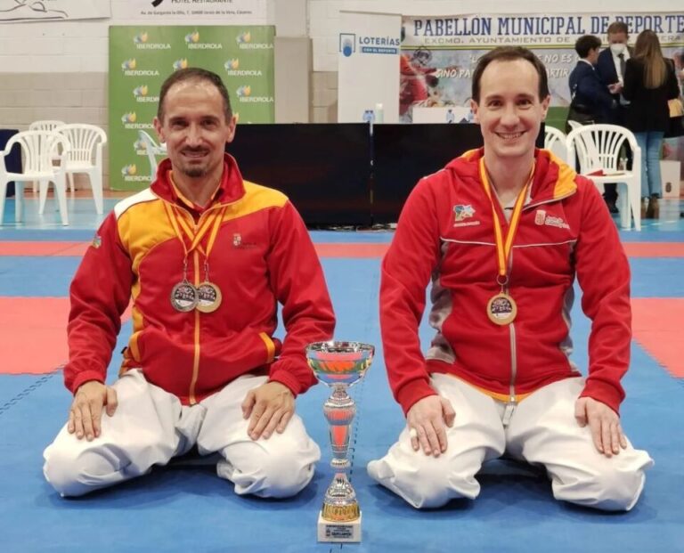 Óscar Botrán se proclama Campeón de España de Kárate en dúos y subcampeón en kata individual