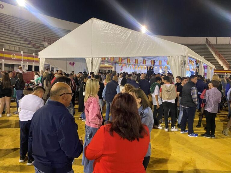 Una carpa ubicada en Las Salinas como escenario de la Feria del Caballo de Medina del Campo