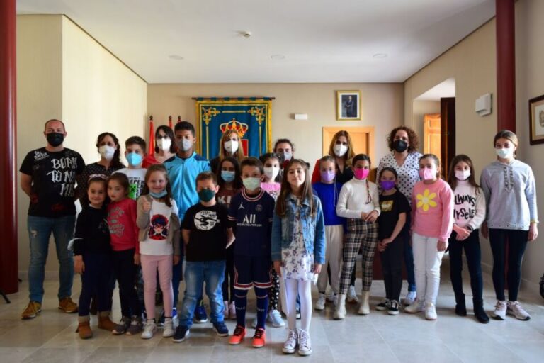 Rueda entrega los premios de su IX Concurso de Cuentos y Relatos “En paz con la tierra”
