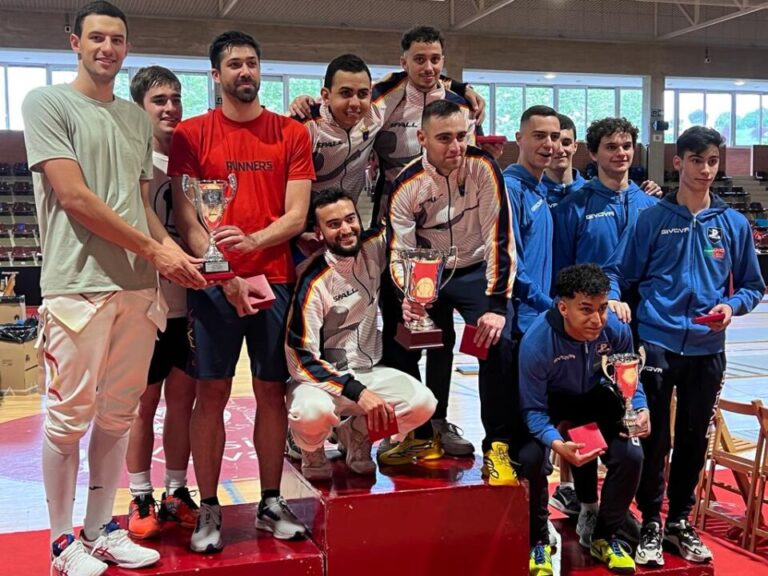 El Club de Esgrima El Duque se proclama campeón en Pamplona y asciende a categoría Oro