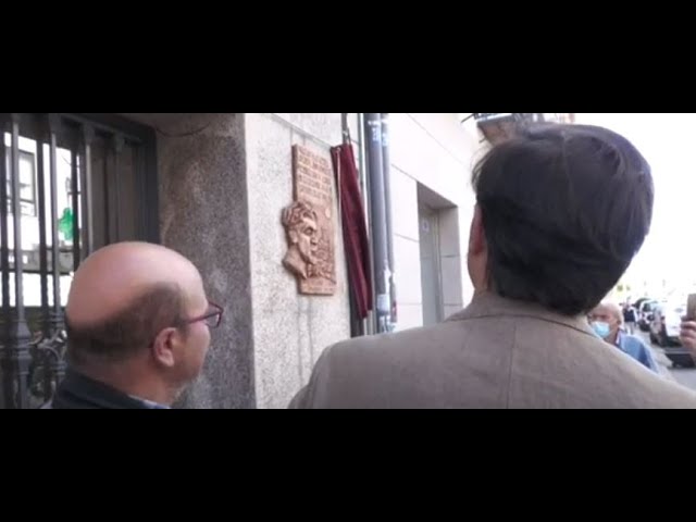 Descubrimiento de una placa por el paso en Medina de Federico García Lorca