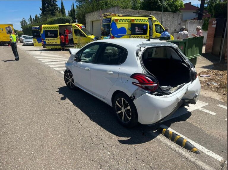 Al menos dos personas han resultado heridas en un accidente en Simancas