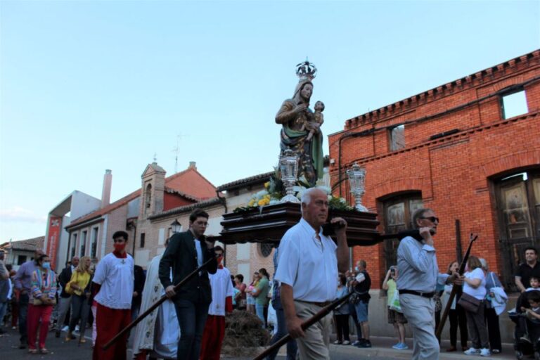La Virgen del Amparo vuelve a procesionar en Medina del Campo