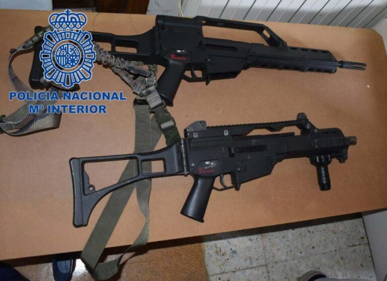 Drogas, armas y 16 detenidos en una operación policial contra el tráfico de estupefacientes