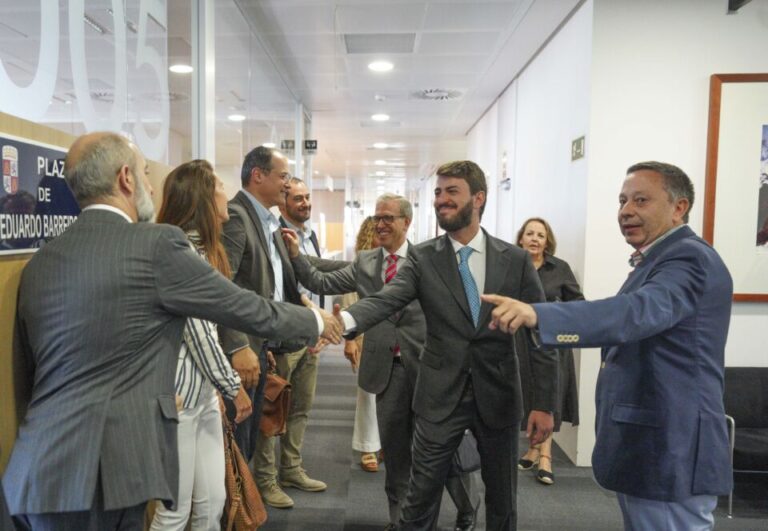 García-Gallardo compromete la defensa de la Junta al sector del comercio, “estratégico para Castilla y León”