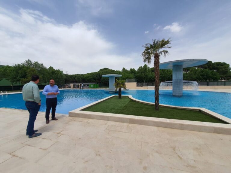 Tordesillas estrena piscina municipal con una inversión cercana a los 750.000 euros