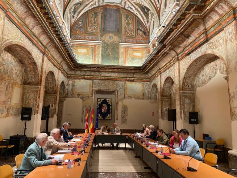 La Consejería de Cultura, Turismo y Deporte y los representantes del sector taurino debaten sobre la situación de la Tauromaquia de Castilla y León