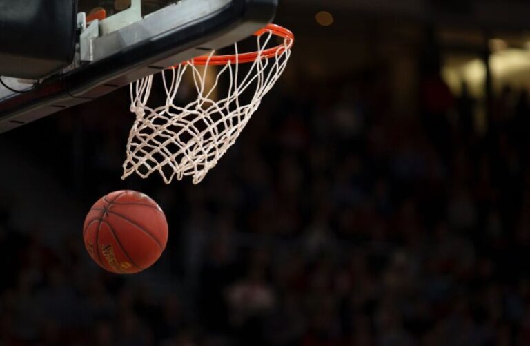 Gana Medina denuncia que los árbitros del Torneo de Verano de Baloncesto llevan tres meses sin cobrar
