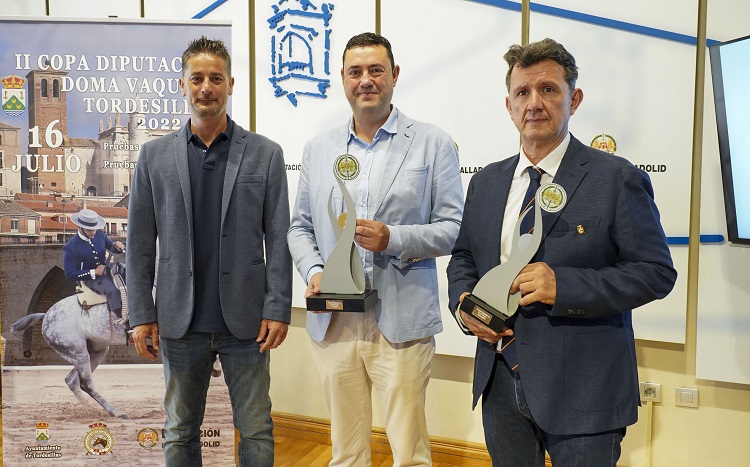 La Diputación de Valladolid presenta la II Copa de Doma Vaquera de Tordesillas