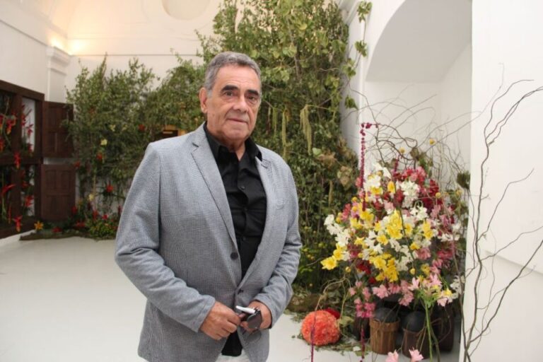 Antonio Pérez: «Hemos querido hacer un homenaje a la reina Isabel y los hechos que ocurrieron en Medina con nuestras flores»