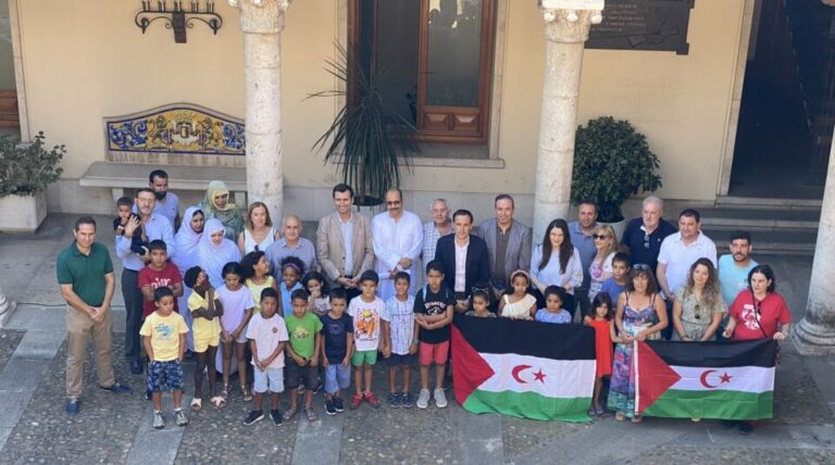 La Diputación de Valladolid recibe a los niños y niñas saharauis que participan en el programa Vacaciones en Paz
