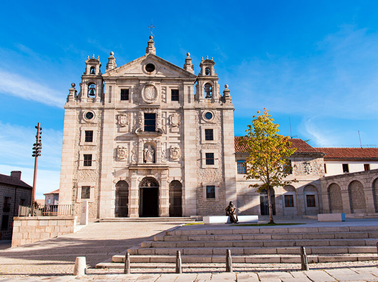 El papa otorga el título de basílica menor a la iglesia La Santa, casa natal de Teresa de Jesús