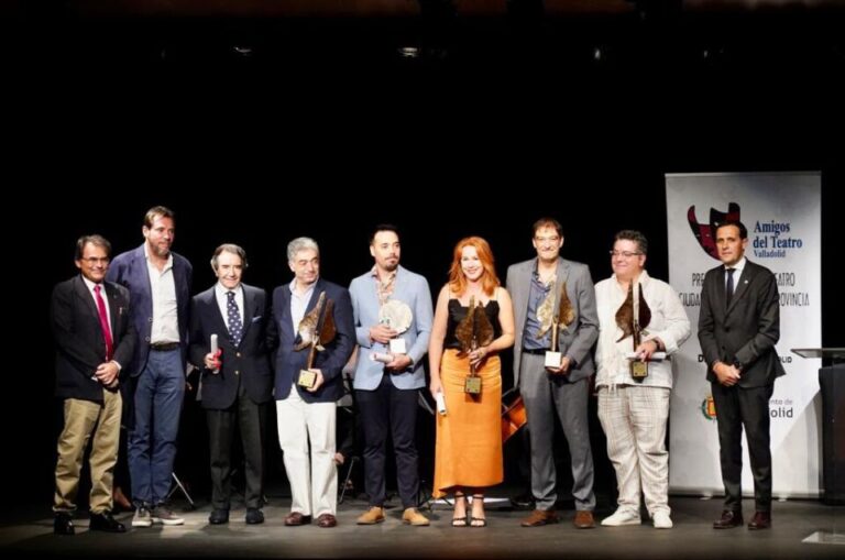 El teatro Calderón acoge la 33 Edición de los Premios Amigos del Teatro Ciudad y Provincia