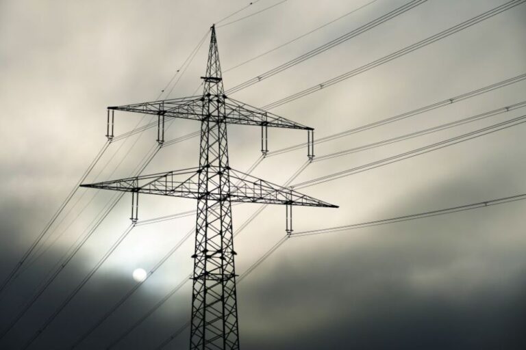 La subida del 21% en el IVA de la Luz tendrá un impacto en la factura y riesgo de Pobreza Energética