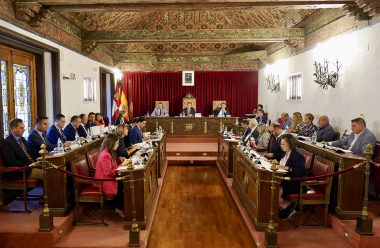 El Pleno de la Diputación de Valladolid pide la retirada del Proyecto de Ley de Bienestar Animal