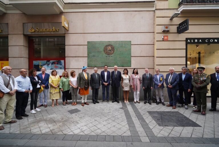Valladolid recuerda con una placa el lugar donde estuvieron enterrados Cristóbal Colón y el irlandés O’Donnel
