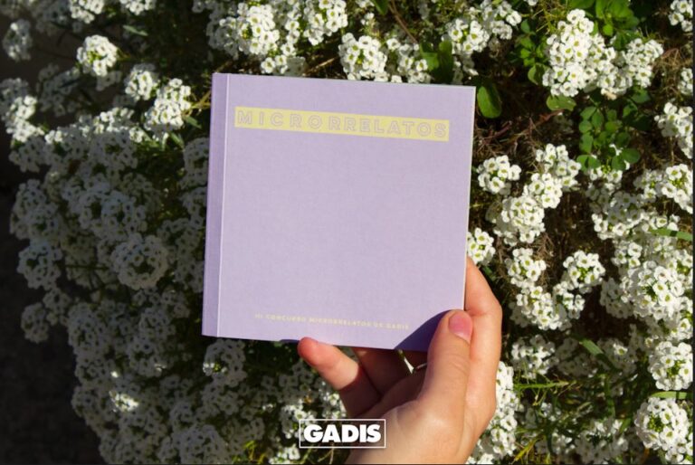 Gadis regala 12.000 libros de relatos breves sobre los sueños