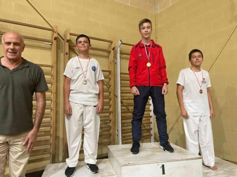 Ánderson se proclama campeón del ‘Costa Quebrada’ de kárate
