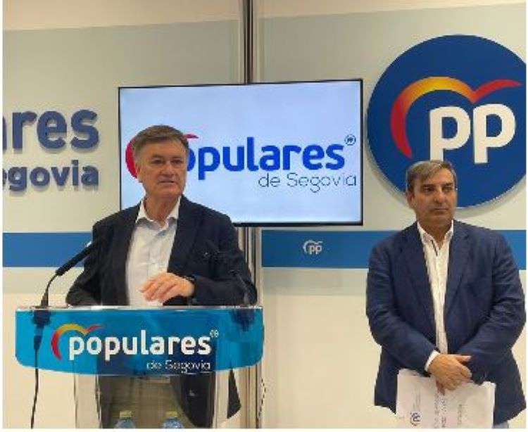 Francisco Vázquez subraya que el Gobierno de Mañueco presenta unos presupuestos inversores y con los menos impuestos posibles