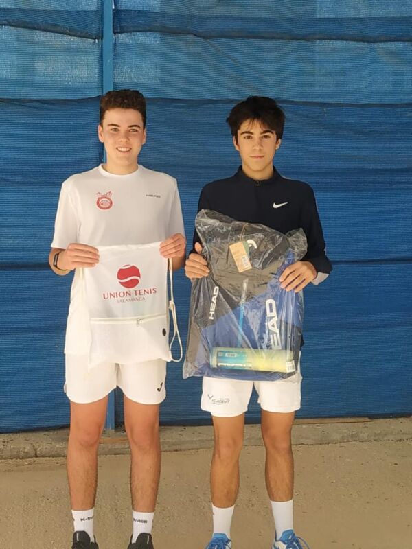 Guillermo Frutos, subcampeón cadete en el VII Torneo Head de Otoño del Club Unión de Tenis Salamanca