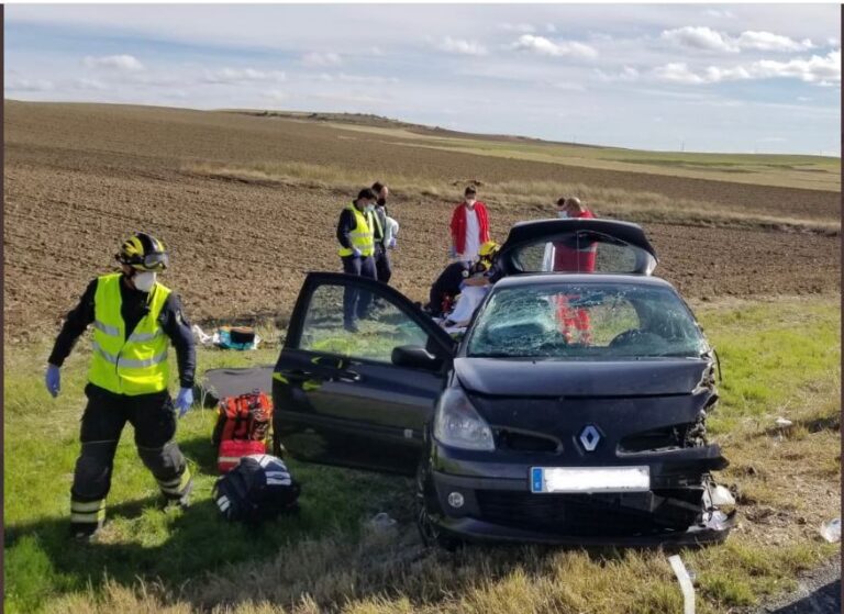 Herida una mujer en un accidente de tráfico en la carretera N-601 en Almenara de Adaja