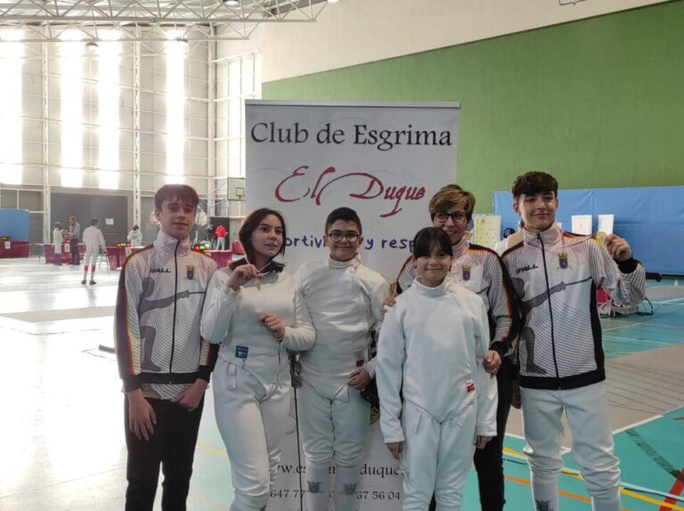 El Club Esgrima El Duque suma seis medallas en la III Jornada del Torneo Regional en Santovenia de Pisuerga