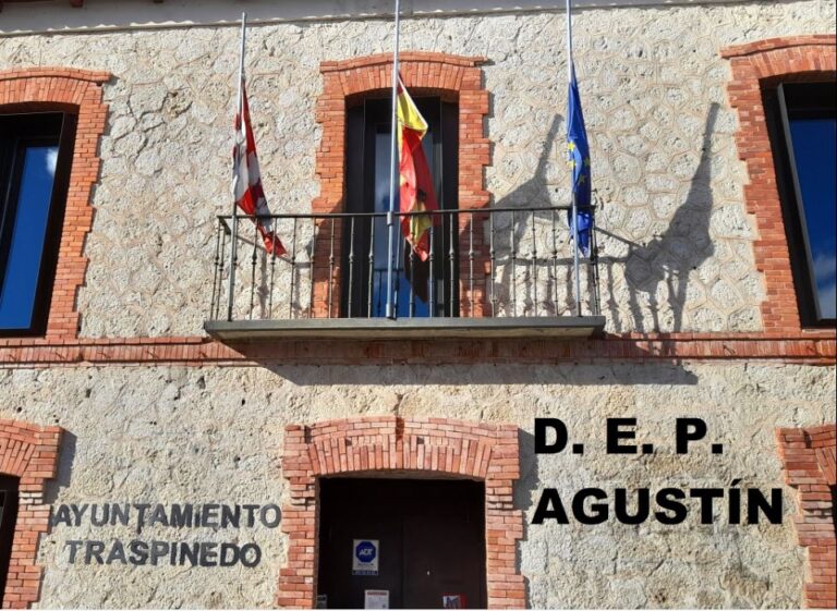 Traspinedo ondea banderas a media asta por la muerte de Agustín
