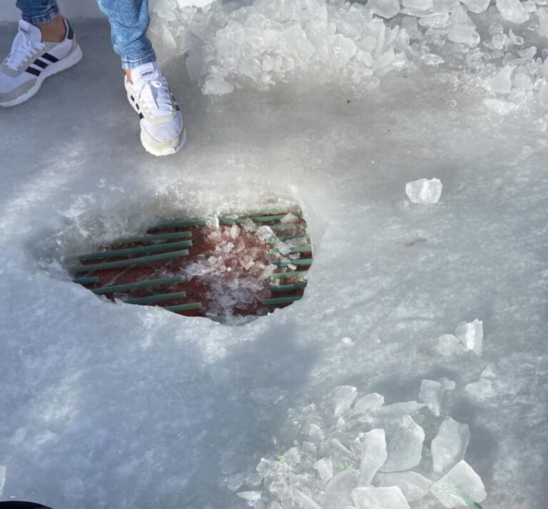 Medina del Campo sufre actos vandálicos en la pista de hielo