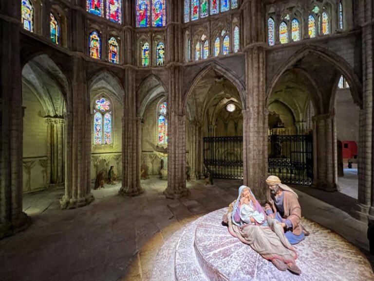 Belén en la Catedral’, montaje que reproduce la Catedral de León se expone en la Sala de las Francesas