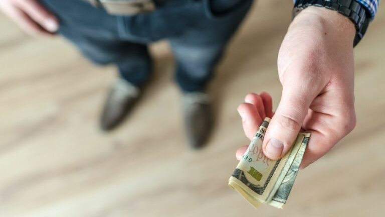 La Junta concede más de 12.000 subvenciones del Bono Concilia por 9,1 millones de euros