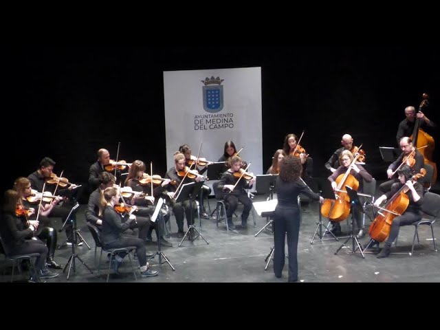 Actuación de la Orquesta de Cuerda de Medina en el Auditorio Municipal