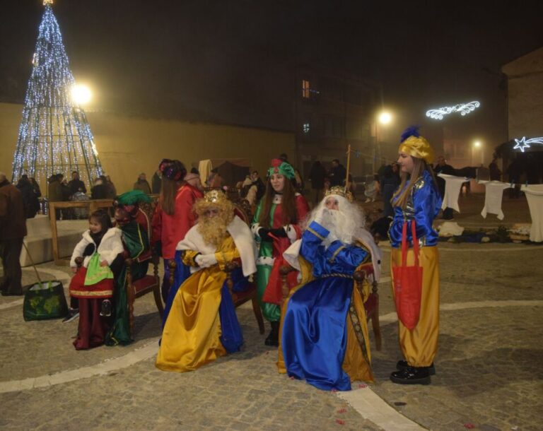 Los Reyes de Oriente inundan de magia e ilusión los municipios de la Comarca de Medina