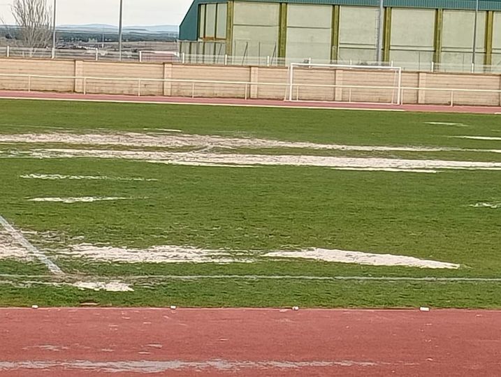Gana Medina vuelve a poner el foco en el césped del Estadio Municipal: «Es una falta de respeto por nuestro deporte»