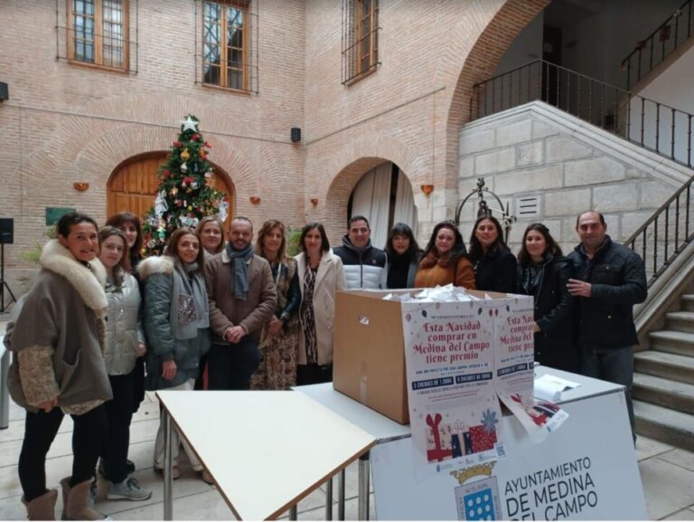 El comercio medinense reparte cheques y premios en una campaña valorada en 6.000 euros