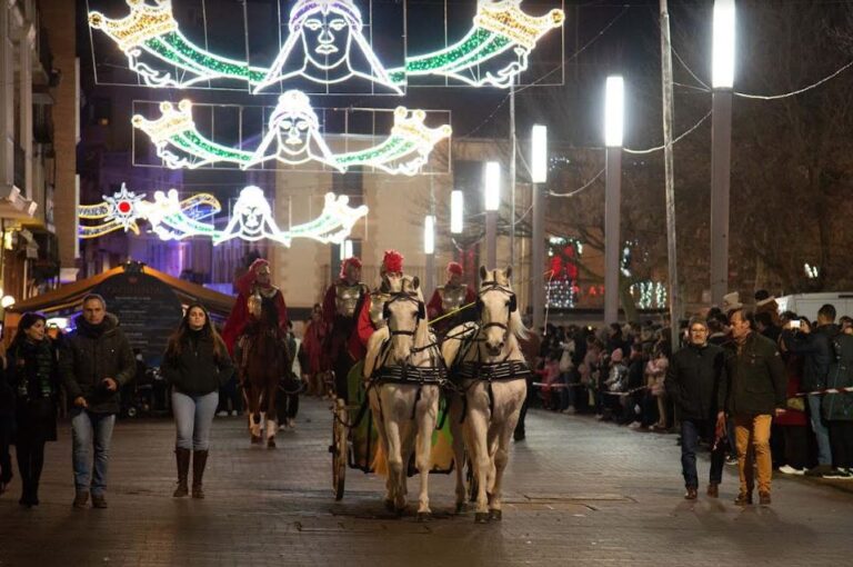 Los pajes preparan la llegada de los Reyes Magos a Medina del Campo