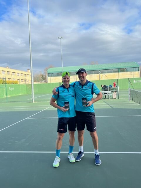 Los hermanos Calvo Téllez protagonizan una emocionante final en el XLIX Torneo del Club de Tenis Zamora