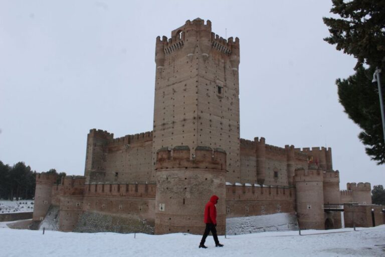 Protección Civil activa el aviso por nieve en Medina del Campo con una probabilidad del 90%