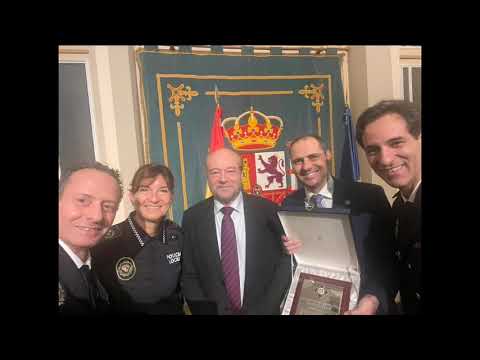ANAT. Reconocimiento de la Orden de Alfonso X el Sabio. – Recoge el Agente Tutor Oscar Escudero