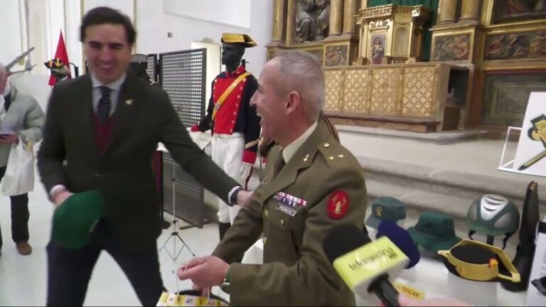 Exposición militar única en España «Enredado en mi cabeza»