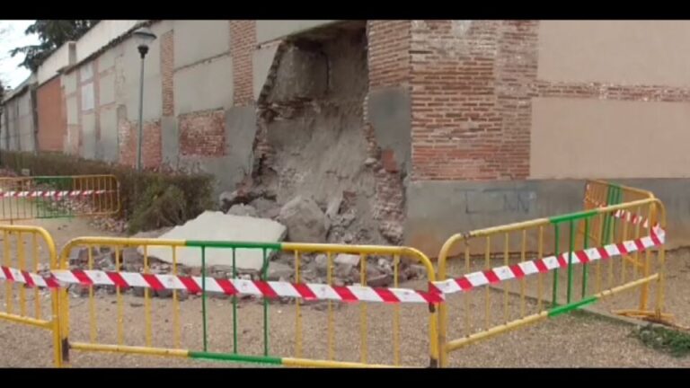 Derrumbe de un muro en Medina del Campo – La hora del suceso evitó daños personales