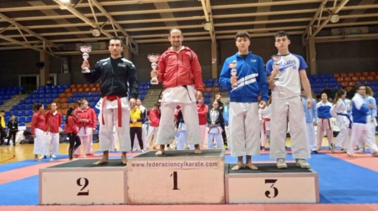 Óscar Botrán, medalla de oro en el Campeonato Regional Senior de Kárate