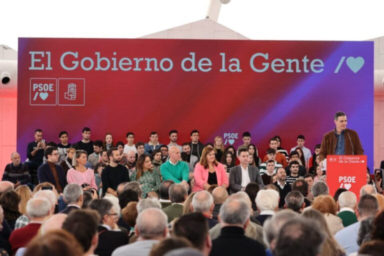 Pedro Sánchez: «Para saber lo que haría un hipotético Gobierno de Feijóo y Abascal en España no hace falta más que ver lo que están haciendo Mañueco y Vox en CyL”